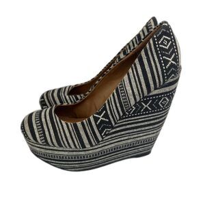 Madden Girl Black White Aztec Striped Canvas High Platform Wedge Slip‎ On Sz 7.5